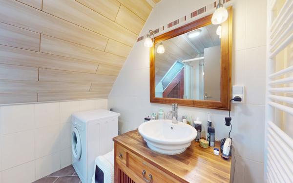 Appartement à vendre    2 pièces • 40 m2 Amnéville