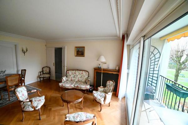 Montmorency – Haut de ville, résidence de standing avec espaces verts