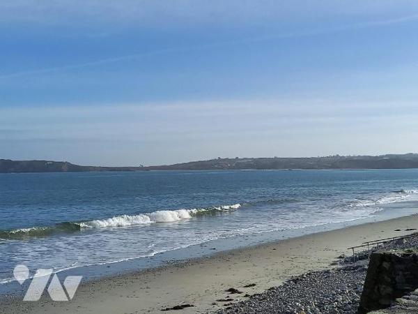 CAMARET SUR MER - A deux pas de la plage, des quais, commerces et chemins de randonnée, duplex ...