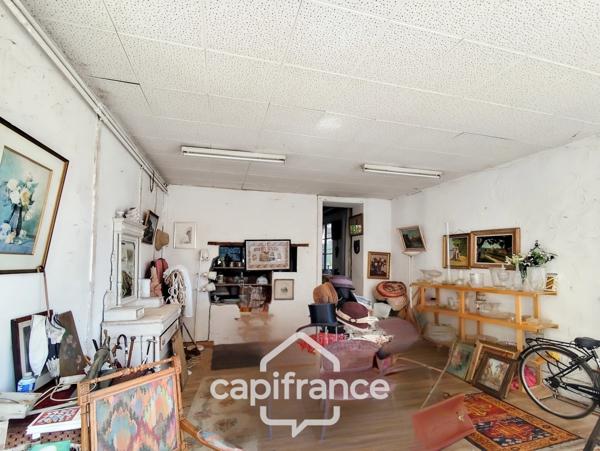 Local/bureau à vendre BESSE SUR BRAYE (72)