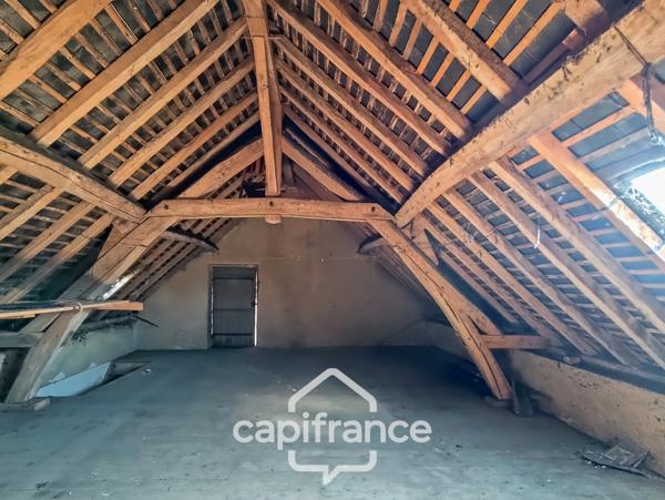Local/bureau à vendre BESSE SUR BRAYE (72)