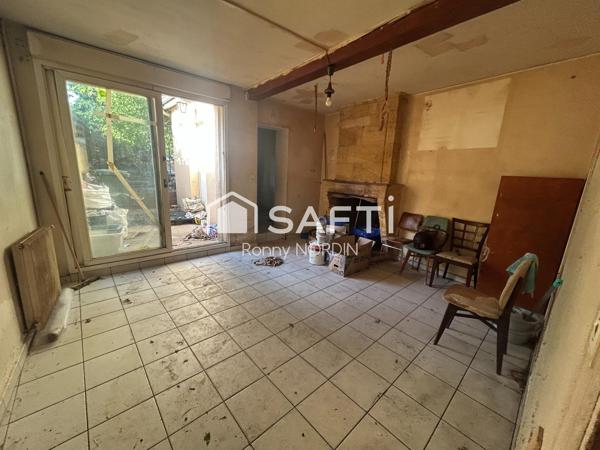 Maison en pierre à renover de 90 m2 - Trois chambres