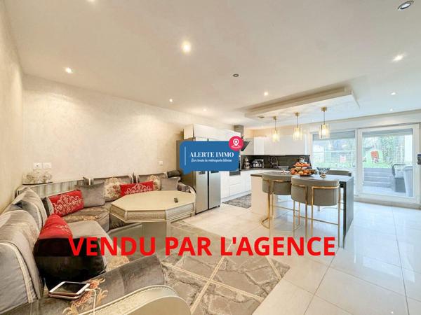 Maison semi-individuelle de type semi plain-pied de 135 m2, entièrement rénovée, 3 ch, possible 4 2 salles de bain, terrasseet jardin