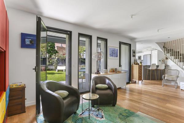 APPARTEMENT EN TRIPLEX 6 PIECES QUARTIER DU PARC A SAINT-MAUR-DES-FOSSES (94)