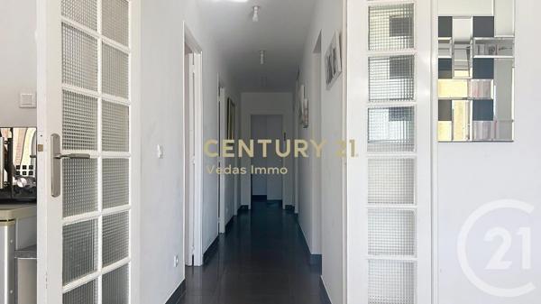 Appartement F5 à vendre  5 pièces - 102,01 m 2   ST JEAN DE VEDAS  - 34