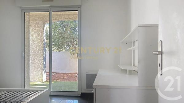 Appartement F5 à vendre  5 pièces - 102,01 m 2   ST JEAN DE VEDAS  - 34