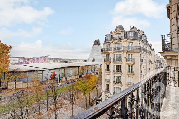 Appartement F4 à vendre  4 pièces - 79,16 m2 PARIS - 75015