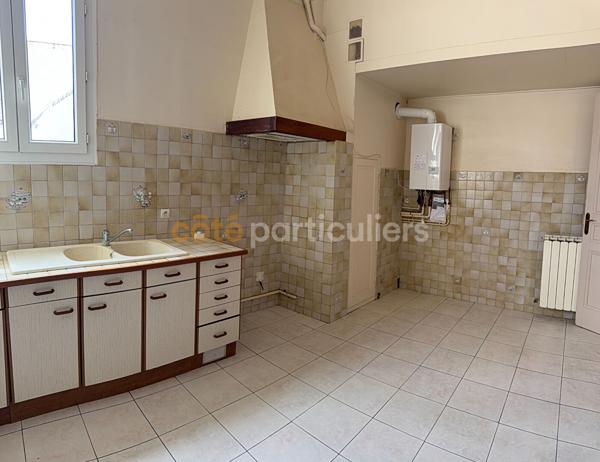 Vente
                Appartement98,17 m² - 3 Pièces -
                    CARCASSONNE (11000)