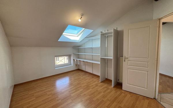 Appartement à louer    4 pièces • 96,24 m2 Lorette