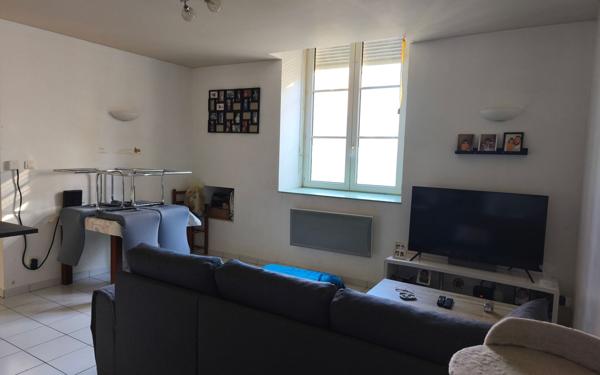 Appartement à louer    3 pièces •  Villeneuve-de-Marsan