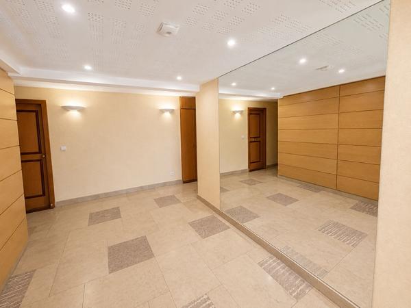 Appartement  DIJON Duplex 6 pièce(s) 126.34 m2