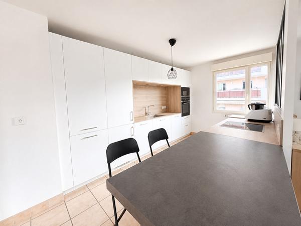 Appartement  DIJON Duplex 6 pièce(s) 126.34 m2