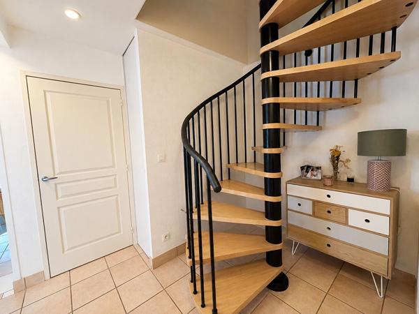 Appartement  DIJON Duplex 6 pièce(s) 126.34 m2