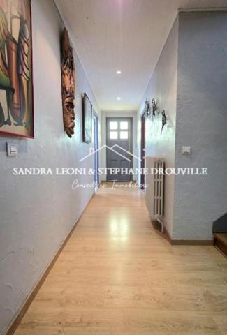 PROCHE MAINTENON CHARMANTE MAISON FAMILIALE de 120 m², 5 CHAMBRES