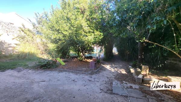 Maison + appartement 250m2 - Codognan - Grand terrain 1100m2