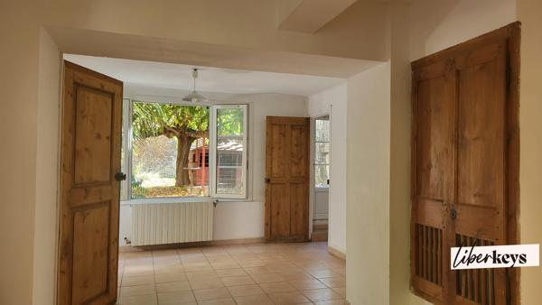 Maison + appartement 250m2 - Codognan - Grand terrain 1100m2