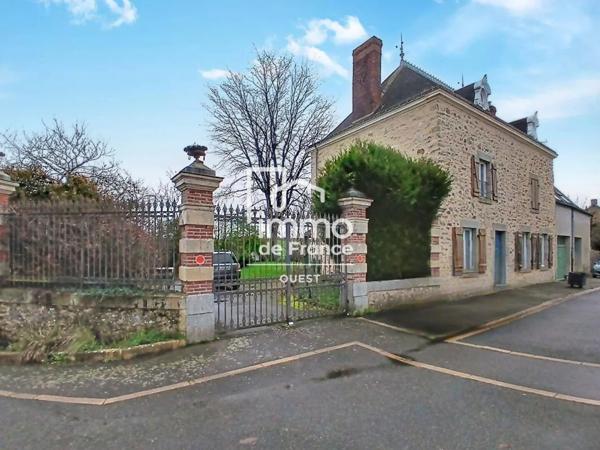 Maison à vendre à Saint-Jean-sur-Mayenne (53240)