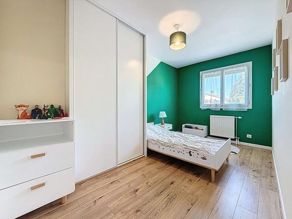 A VENDRE - ROQUES - Maison T5 d'environ 135,17 m² avec piscine et garage