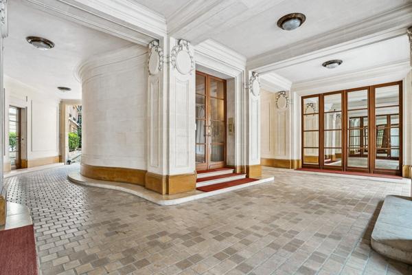 Vente Duplex de luxe Paris 8 5 Pièces 135 m²