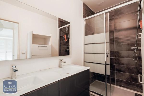 Appartement à vendre 4 pièces 75m² Marignane (13700)