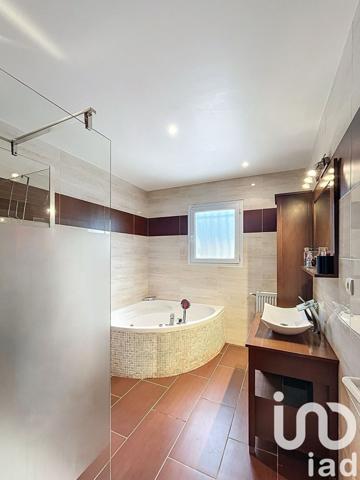 Maison à vendre 6 pièces 160 m² Saint-Fargeau-Ponthierry