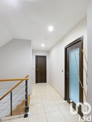 Maison à vendre 6 pièces 160 m² Saint-Fargeau-Ponthierry