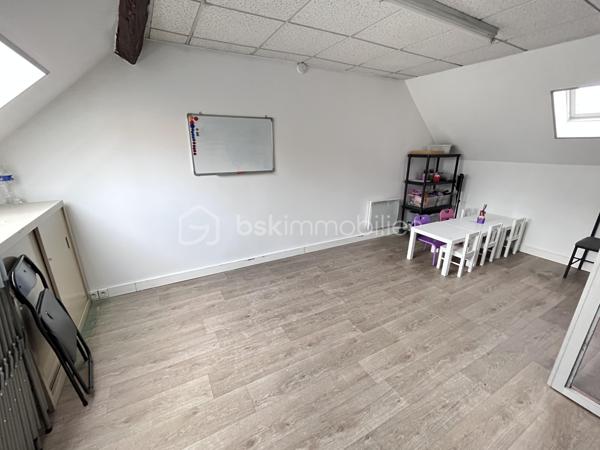 Immeuble commercial de 187 m²