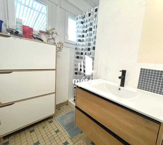 Maison , 2 chambres Centre ville Luçon