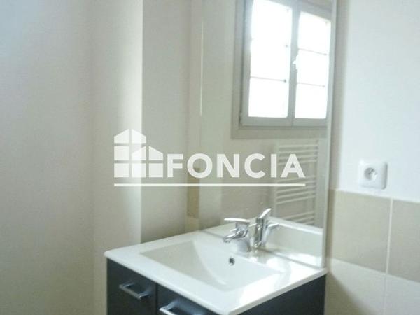 Location Appartement 3 pièces 64.44 m² - 70 AVENUE FRANCOIS LASCOUR Le Pontet 84130