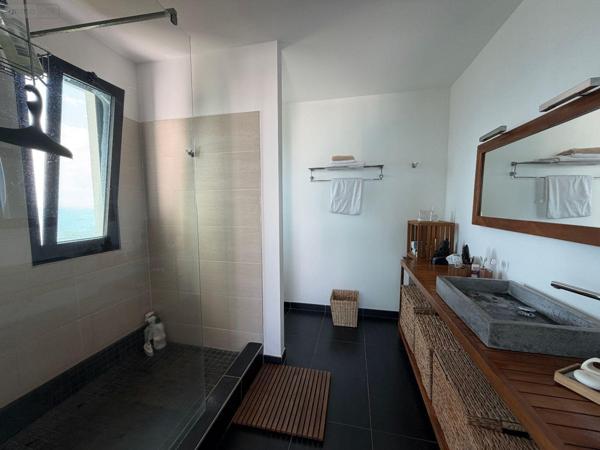 Villa à vendre à Sainte-Marie à la Réunion (97438), ref : 97405/258