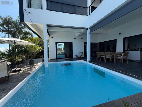 Villa à vendre à Sainte-Marie à la Réunion (97438), ref : 97405/258