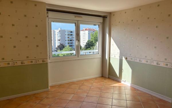 Appartement à vendre    3 pièces • 61,45 m2 Caluire-et-Cuire