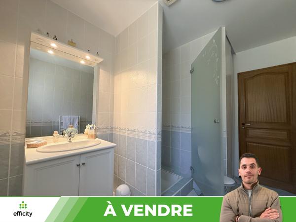 Maison
         6 pièces
        - 147 m² 400 000 € *