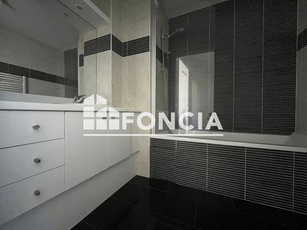 À vendre Appartement 3 pièces 73 m² - Bourgoin-jallieu 38300