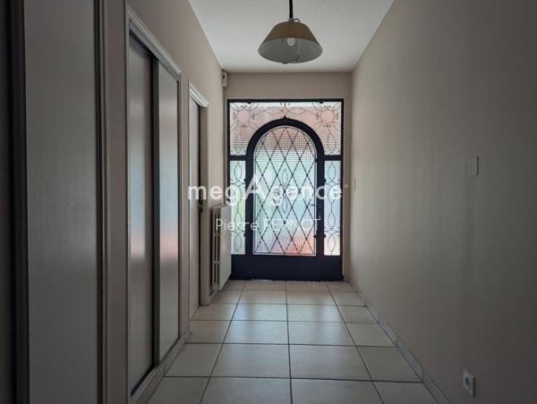 Maison à GAILLAC, 81600 - 10 pièces 300m²