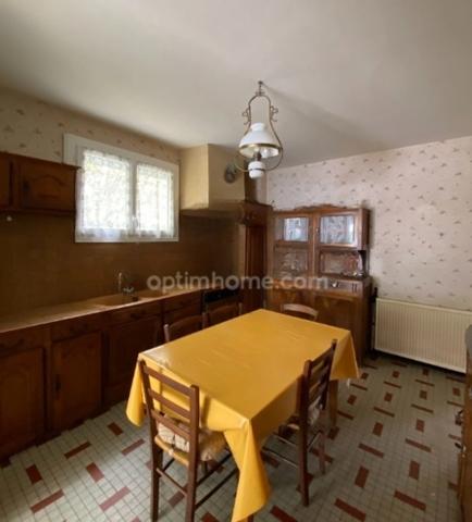 Touvre. Maison 85 m² sur sous-sol avec garage et jardin