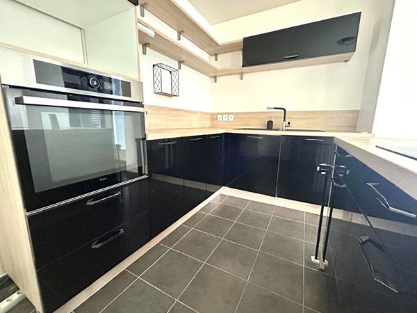 Appartement Carrieres Sous Poissy 5 pièce(s) 103 m2 349 000 € **  - Référence  9291