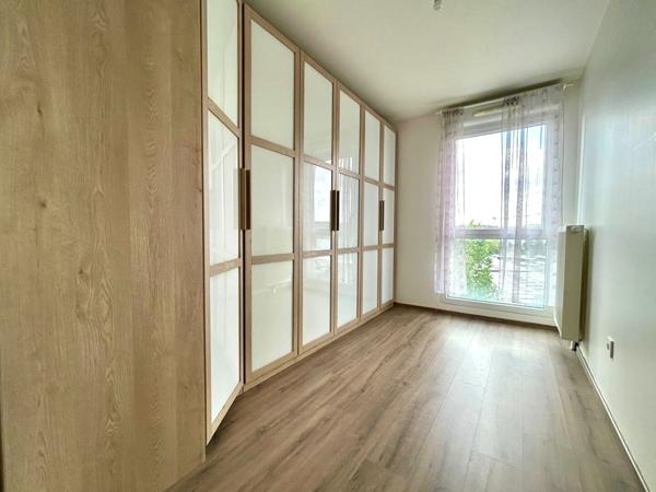 Appartement Carrieres Sous Poissy 5 pièce(s) 103 m2 349 000 € **  - Référence  9291