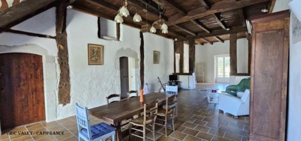 HEUGAS (40) - MAISON DE 285 M2 ENVIRON - PISCINE - TERRAIN DE 2780 M2