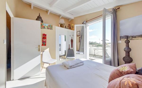 Maison à vendre    5 pièces •  La Flotte