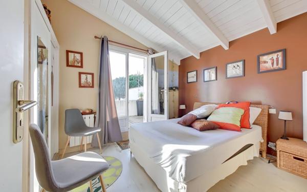 Maison à vendre    5 pièces •  La Flotte