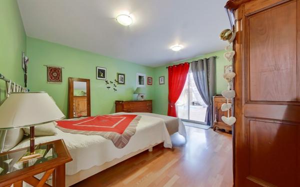 Maison à vendre    5 pièces •  La Flotte