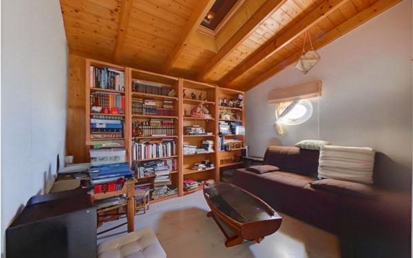 Maison à vendre    5 pièces •  La Flotte