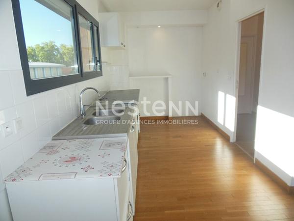 Quartier BAGATELLE  Agréable T5 Duplex récent (2012) 116.9m²  double exposition 2 Terrasses de  69.6m² et de 15.7m²   , 2 garages en sous sol , 1 cave