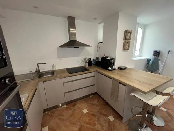 Appartement à louer 3 pièces 73.4m² Saint-Raphaël (83700)