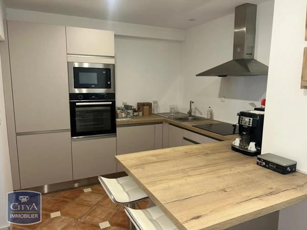 Appartement à louer 3 pièces 73.4m² Saint-Raphaël (83700)