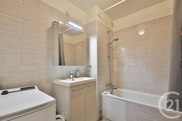 Appartement T3 à vendre  3 pièces - 63 m2 PARIS - 75015