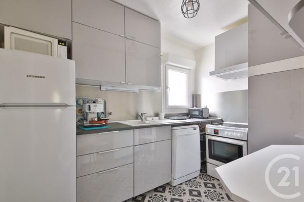 Appartement T3 à vendre  3 pièces - 63 m2 PARIS - 75015