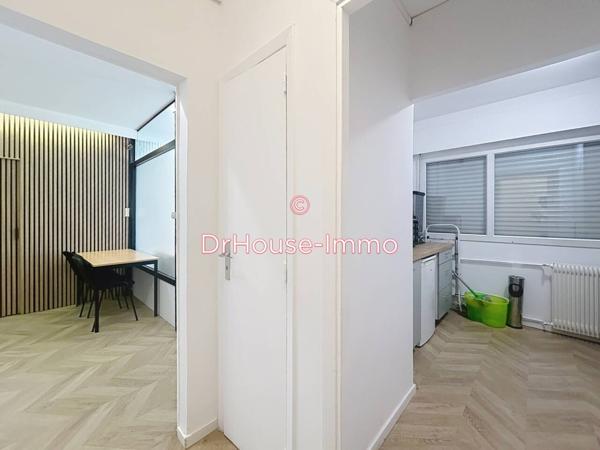 Bureau à louer 2 pièces de 43 m²