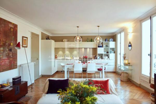 Élégant 3 chambres à Paris – Balcon filant, vue dégagée et charm Paris